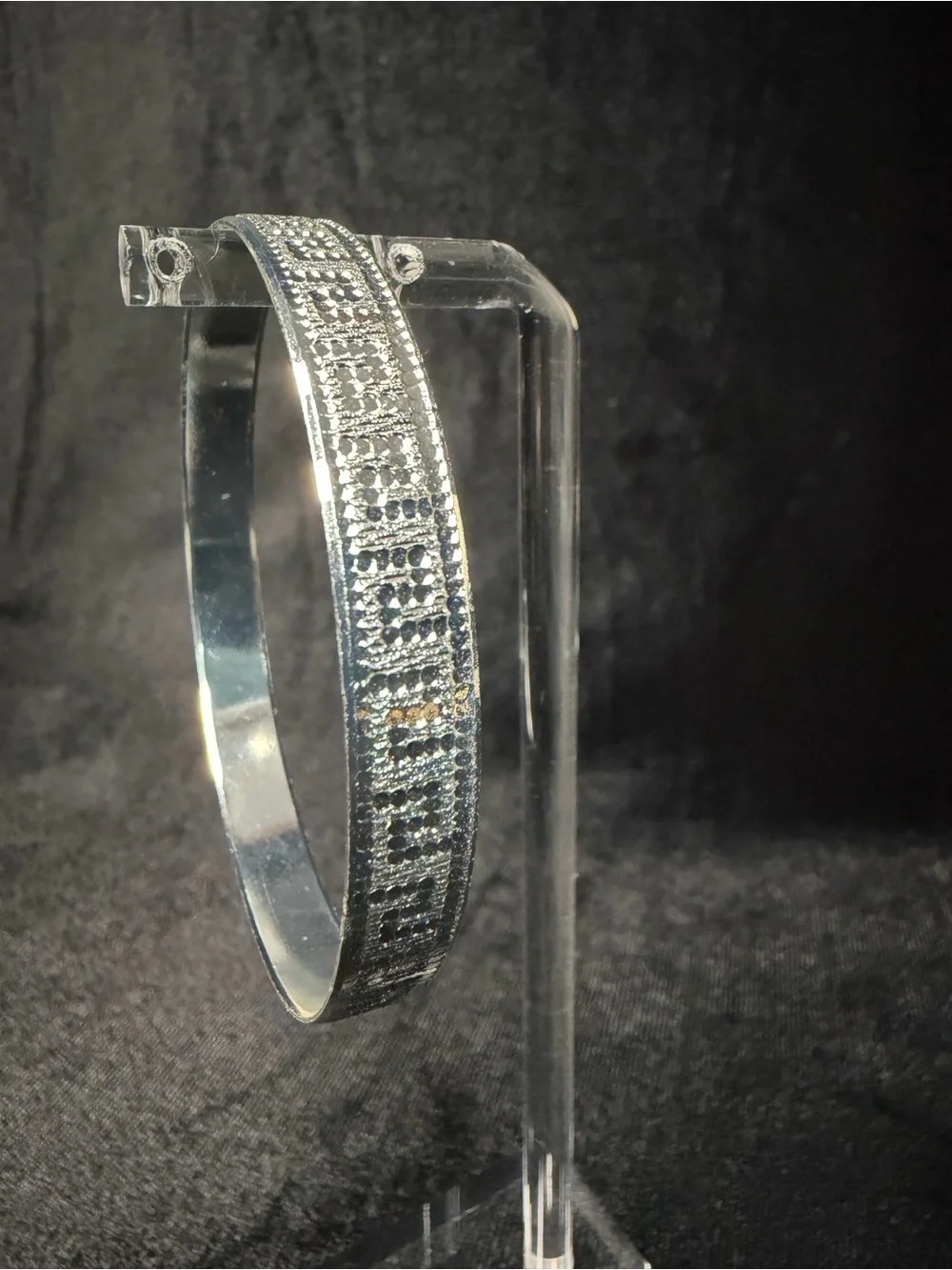 N/A product bangle